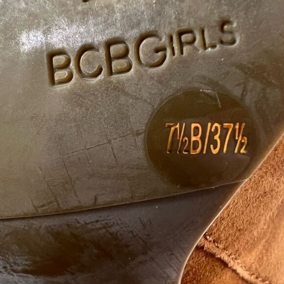 BCBGirls Inkie’s Brown Suede Fringe Roper Style Ankle Boots Side Zip Round Toe - Picture 9 of 14